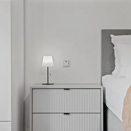 1-2 Personen - Fahrradgarage - Kueche - Zentrum - Wlan - Klima Apartment *